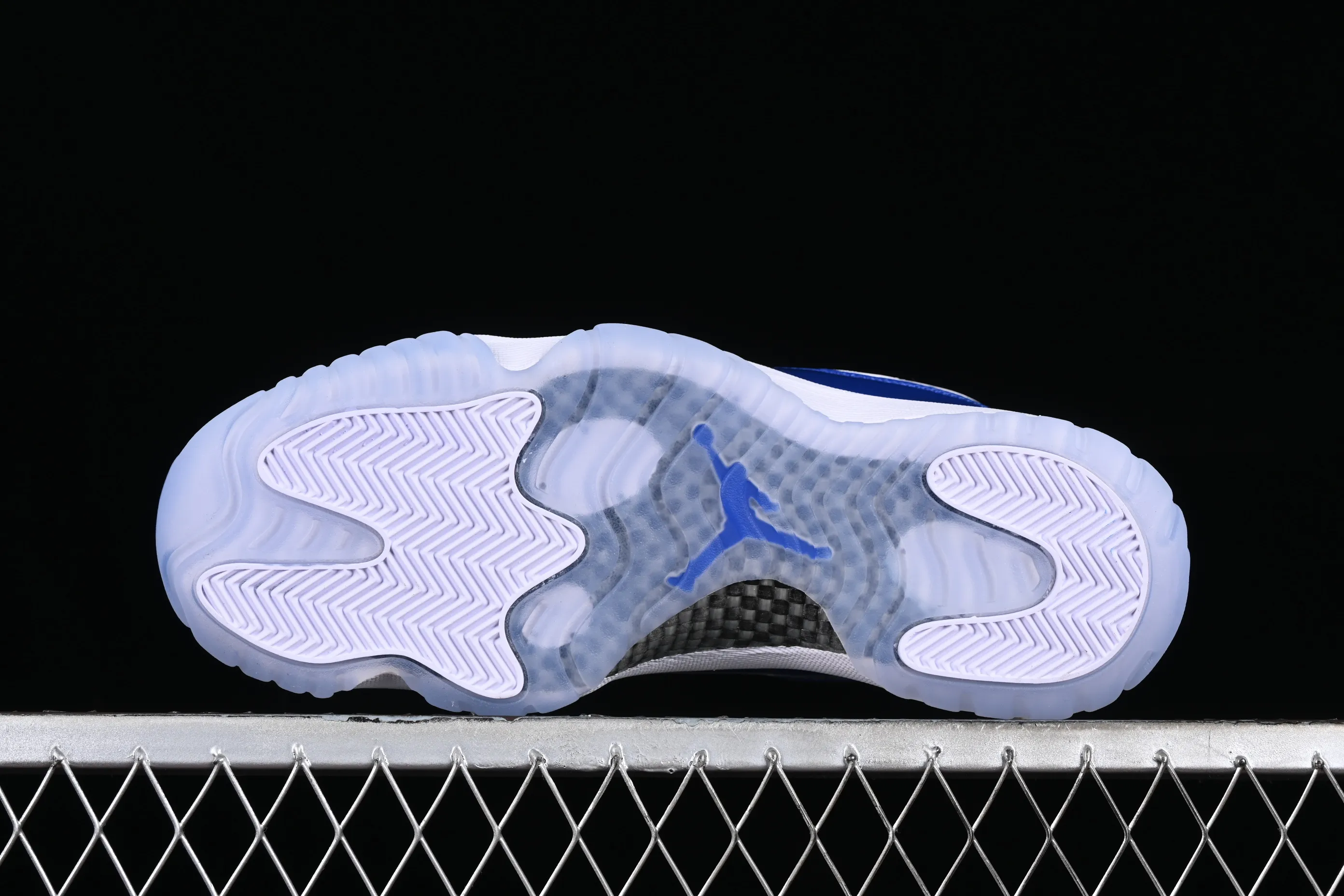 All categories Air Jordan Jordan series basketball shoes Air Jordan 11 P version Air Jordan 11 Retro "Concord Sketch" AJ11 Joe 11 white and blue real standard real carbon high-top basketball shoes CT8012-114